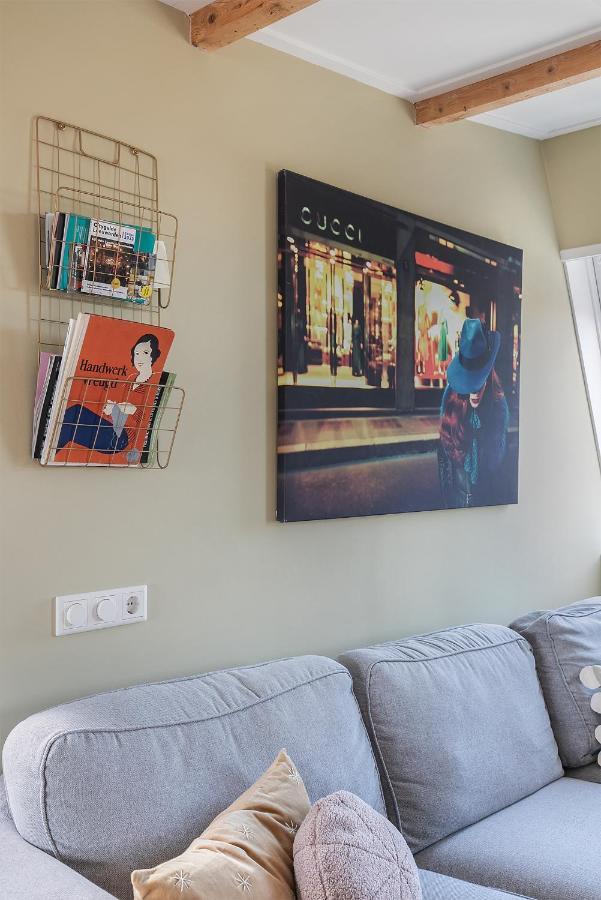 Uniek Verblijf In Herenhuis, Eigen Appartement Op De Tweede Etage Van Ons Huis Leeuwarden Bagian luar foto