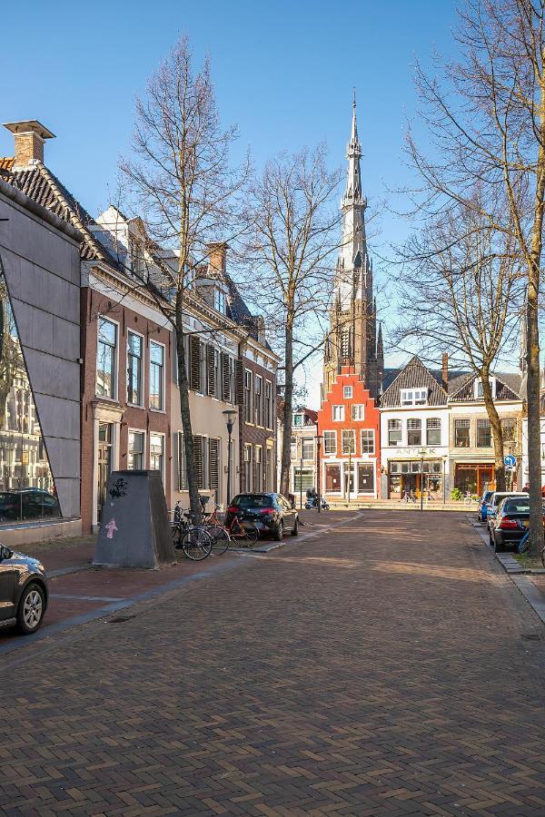Uniek Verblijf In Herenhuis, Eigen Appartement Op De Tweede Etage Van Ons Huis Leeuwarden Bagian luar foto
